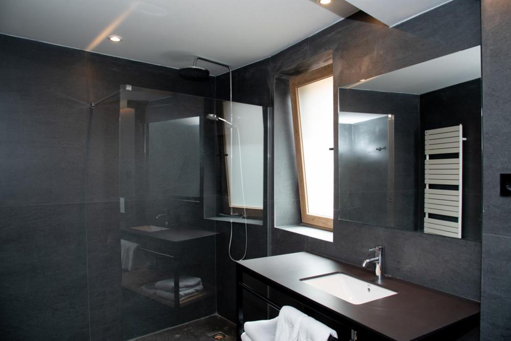 Hotel Roya Espot Exteriör bild