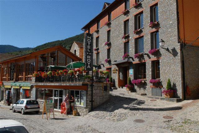 Hotel Roya Espot Exteriör bild